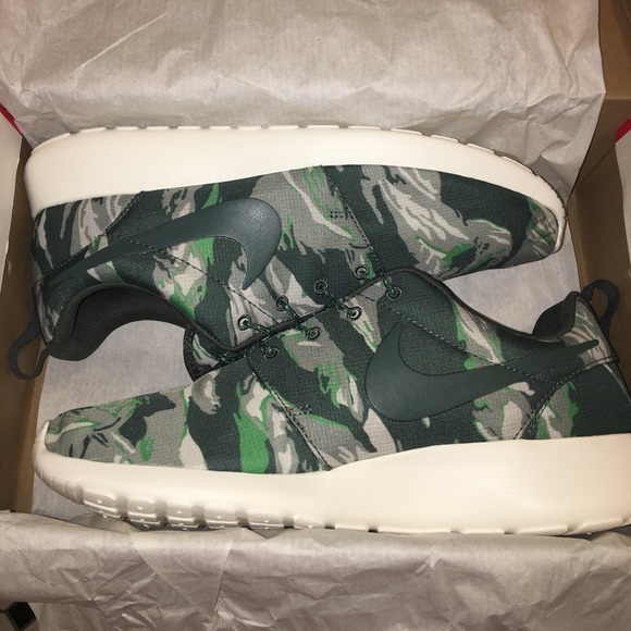 ❌SOLD❌ Roshe Run GPX Camo Sz 9 BRAND NEW RARE 🔥 - Picture 6 of 6